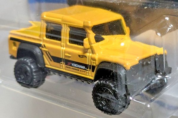画像1: '15 LAND ROVER DEFENDER DOUBLE CAB (1)