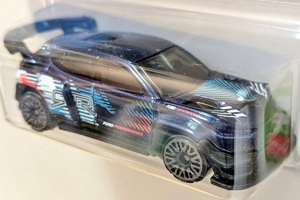 画像1: FORD MUSTANG MACH-E 1400 (1)